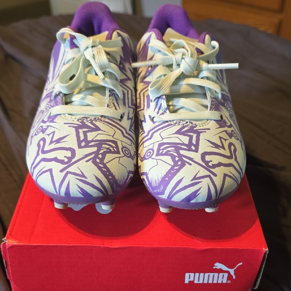 Puma White Cleats with Purple Graphic and White Laces